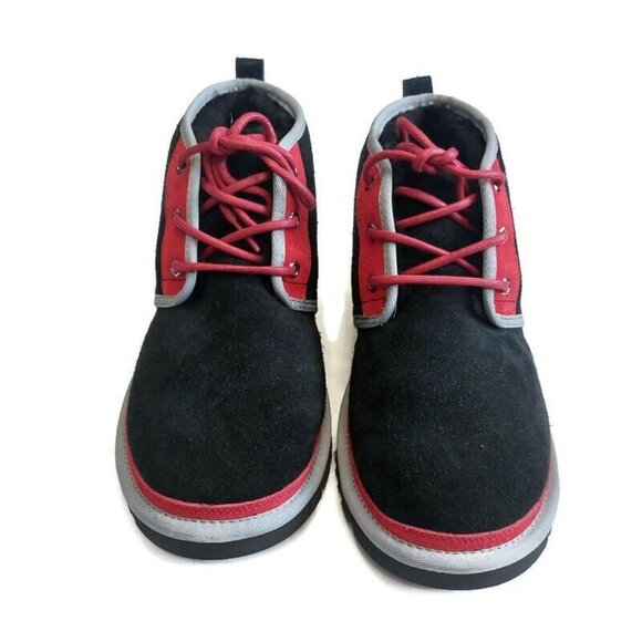 UGG Neumel Ankle Chukka Casual Suede Boots Mens Size 9 Red Black 3236 - Picture 5 of 8